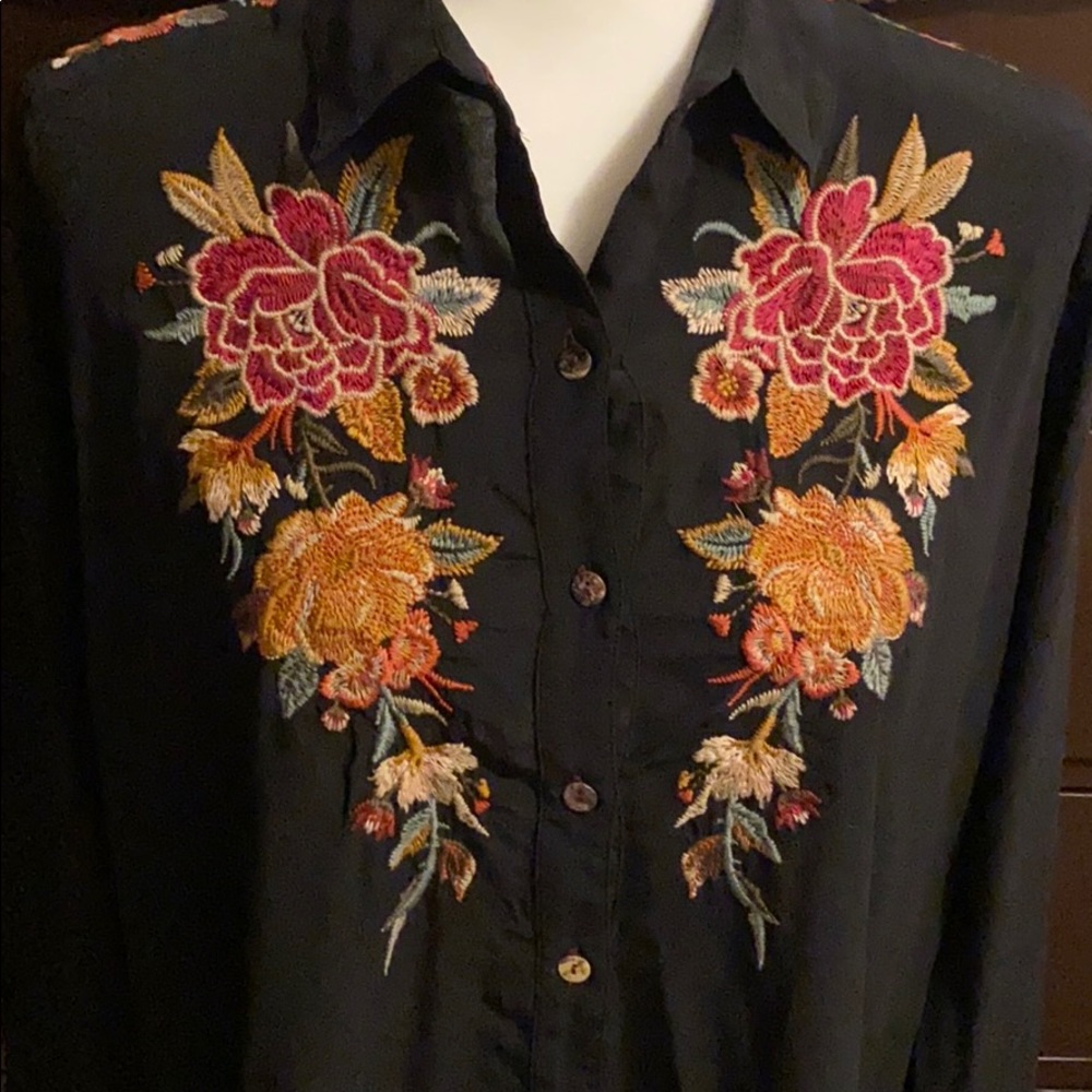 JW button down - Picture 2 of 5